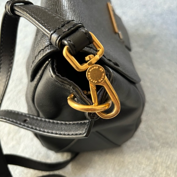 Marc Jacobs Sheltered Island Crossbody - Picture 6 of 10